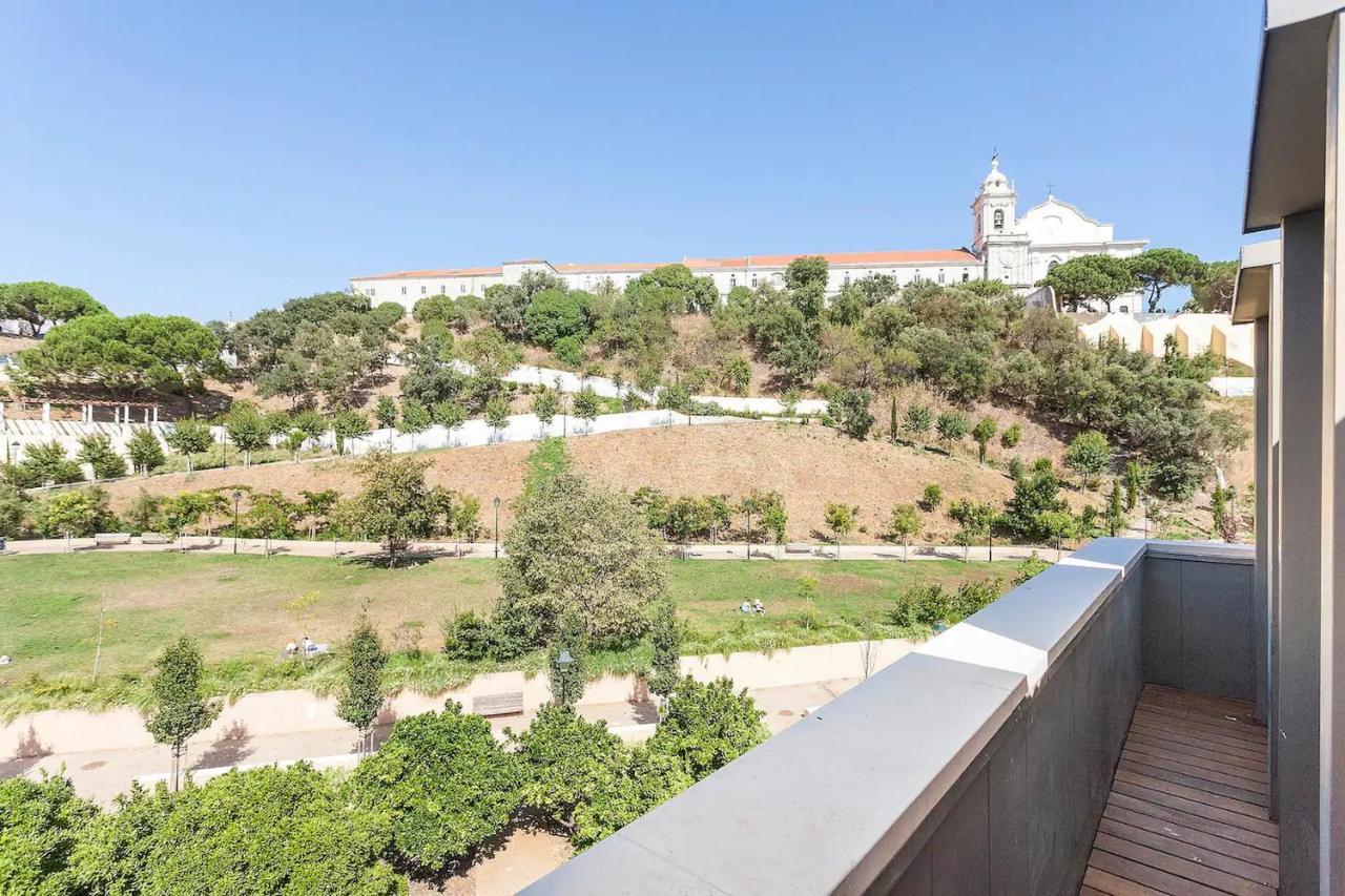 Flh Mouraria Art Apartment With Pool Lisboa Εξωτερικό φωτογραφία